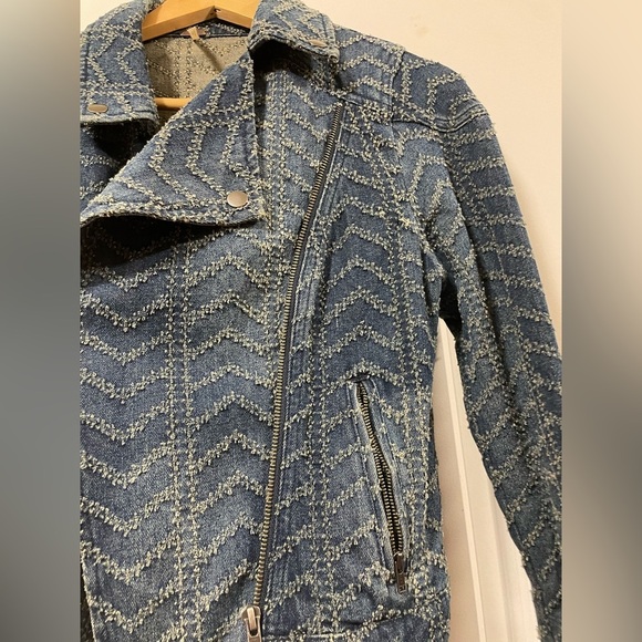 Free People denim jacket in size 8 - Picture 3 of 5